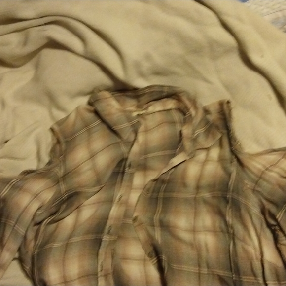 Pink and Grey Button Up off the shoulder on both sides. - Picture 4 of 4